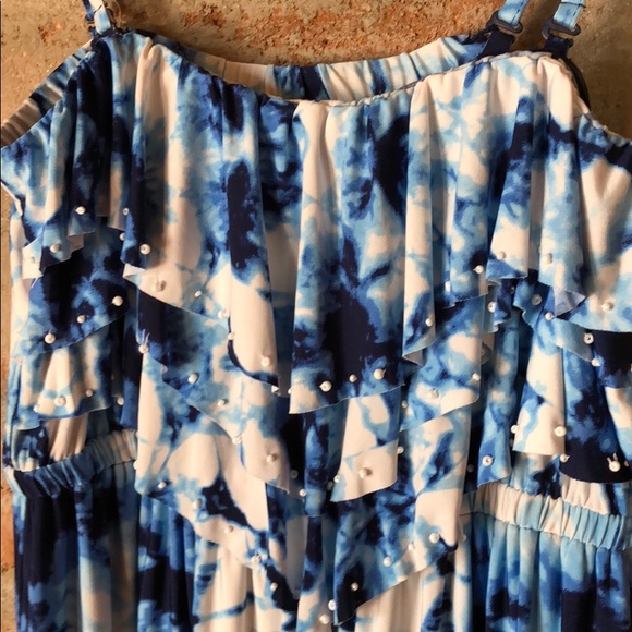 Springtime maxi-dress - Picture 2 of 3